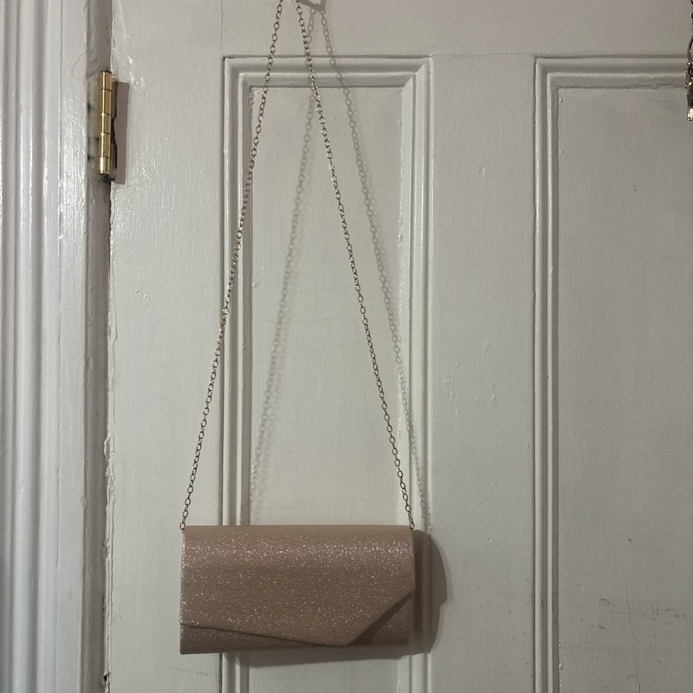 Glamorous Sparkle Beige Clutch